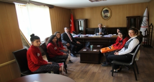 Şehit Orhan Ayan Ortaokulu Öğrencilerinden Müdürlüğümüze Ziyaret