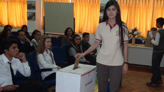 Demokrasi Eğitimi Okul Meclisleri Seçimi