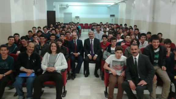 Burdur Valisi Hasan KÜRKLÜ Ercan Akın Fen Lisesi Öğrencileriyle