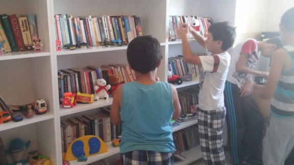 Kütüphanede Oyuncak Var Projesi Yazıköy İlkokulu´nda hayata geçirildi.