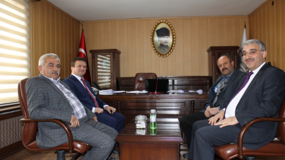 Karamanlı Belediye Başkanı Fatih SELİMOĞLU´ndan İl Milli Eğitim Müdürlüğüne Ziyaret