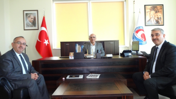 İl Milli Eğitim Müdürü Mahmut BAYRAM´dan Prof. Dr. Ahmet ONAY´a Hayırlı Olsun Ziyareti