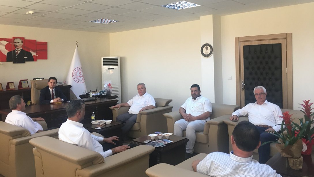 MHP İl Yönetiminden Milli Eğitim Müdürü Emre ÇAY'a Hayırlı Olsun Ziyareti