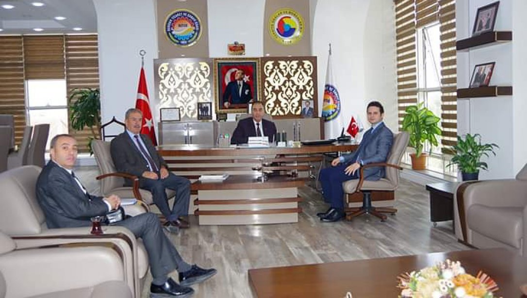 İl Milli Eğitim Müdürü Emre Çay, Ticaret ve Sanayi Odası Başkanı Yusuf Keyik'i ziyaret etti.