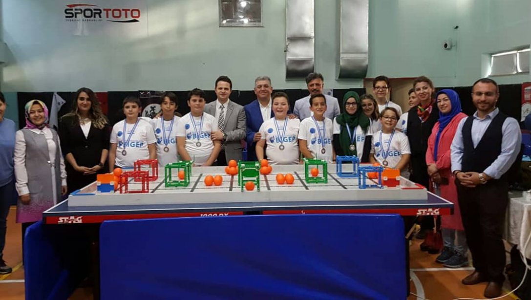 BİGEP (Başarıyı İzleme ve Geliştirme Projesi) kapsamında Ortaokullar arası Burdur Robot Turnuvası düzenlendi.
