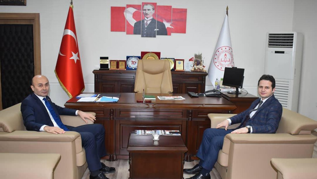 Burdur Adalet Komisyonu Başkanı Hacı Süleyman Arslan , İl Milli Eğitim Müdürü Emre Çay'ı ziyaret etti.