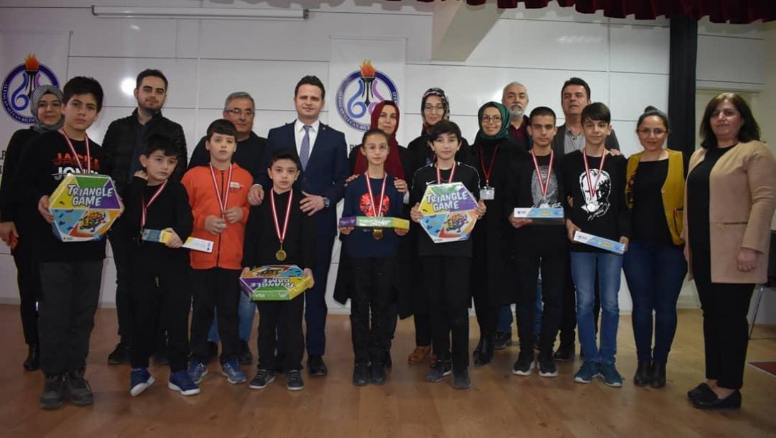 Zeka Oyunları Türkiye Finallerinde ilimizi temsil edecek öğrencilerimiz ödüllendirildi.