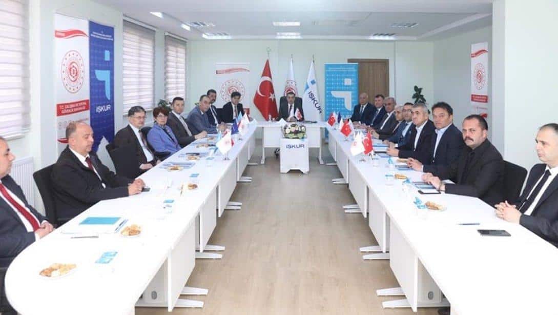 İl İstihdam ve Mesleki Eğitim Kurulu Toplantısı Valimiz Sayın Türker ÖKSÜZ başkanlığında gerçekleşti.