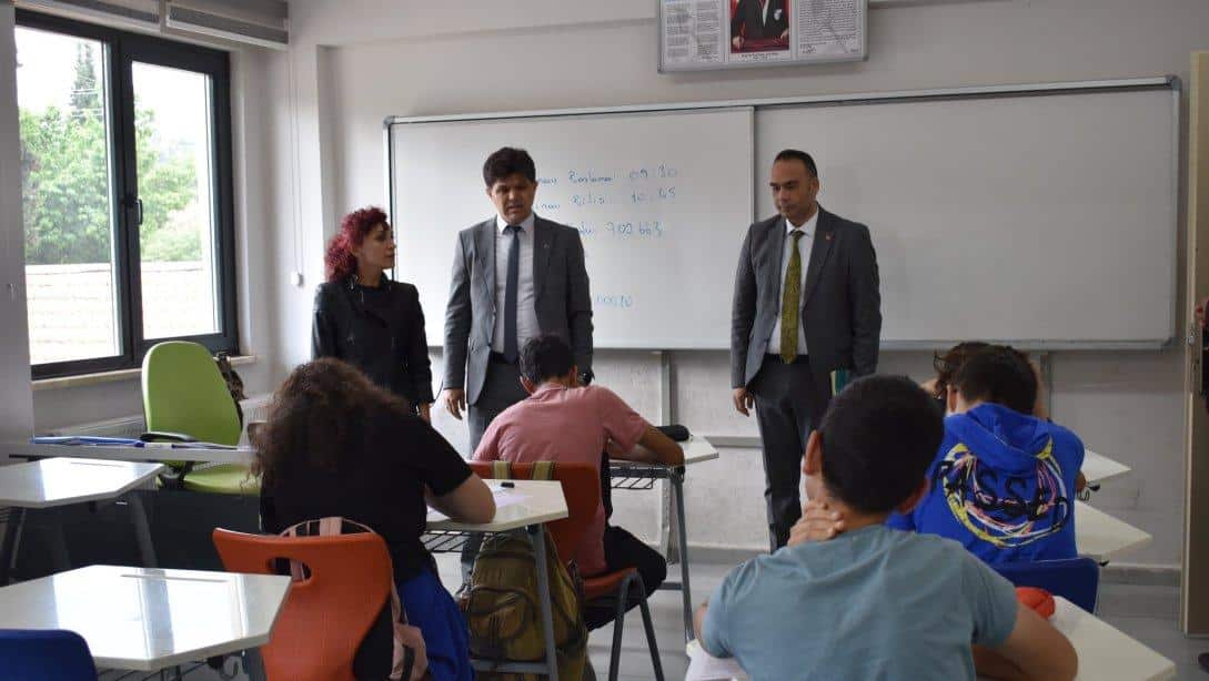 İl Millî Eğitim Müdürümüz Muhammed ÖZDEMİRCİ, Türkiye Yardım Sevenler Derneği Ortaokulu'nu  Ziyaret Etti.