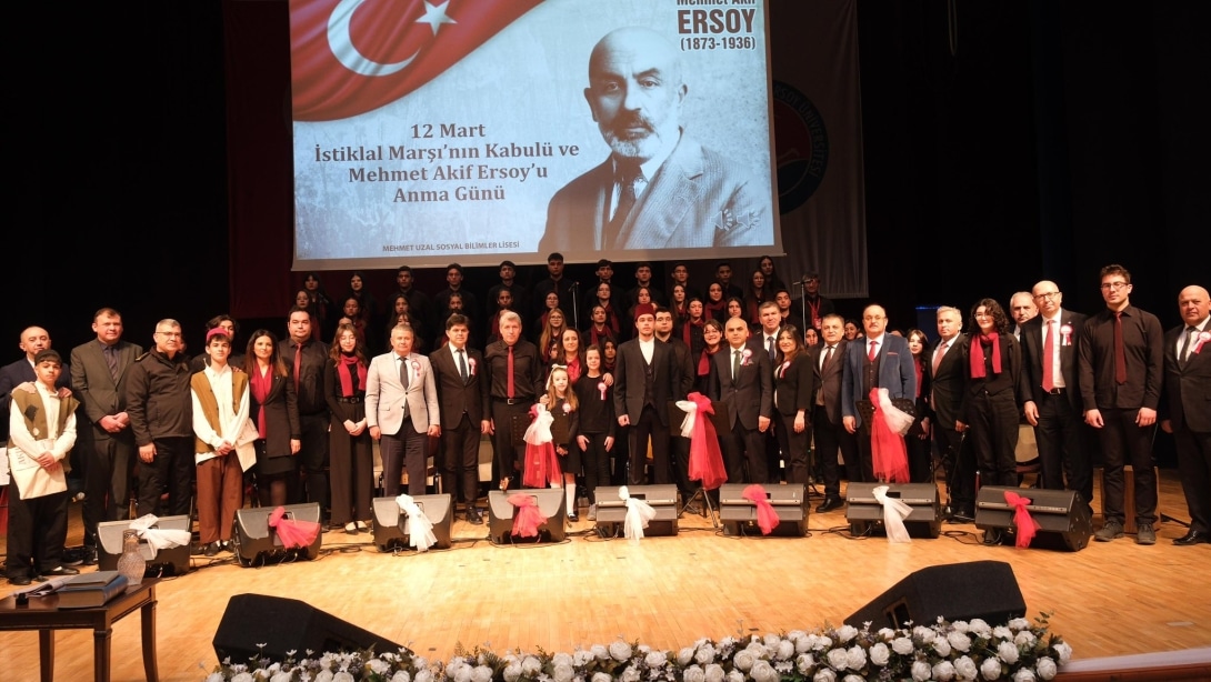 İSTİKLAL MARŞI'NIN KABULÜ VE MEHMET AKİF ERSOY'U ANMA GÜNÜ DOLAYISIYLA İLİMİZDE ETKİNLİK DÜZENLENDİ